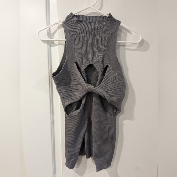 AMANAALUX High neck twisted cut out knit top - Picture 3 of 6
